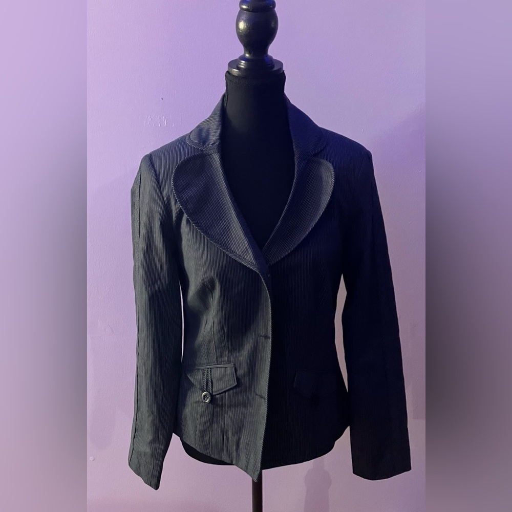 Blue pinstriped blazer size 4